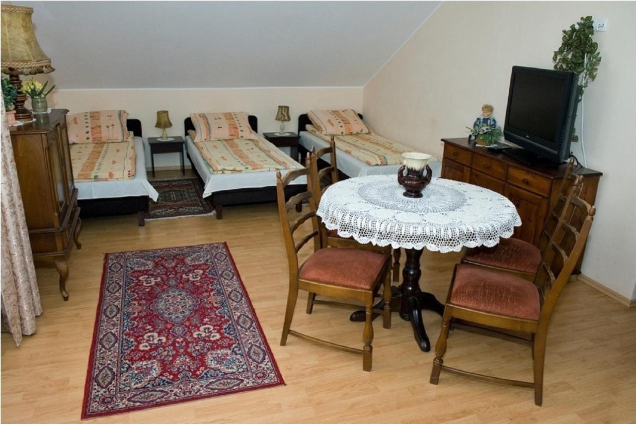 Aida Villa